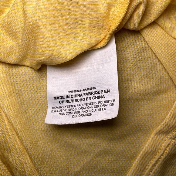 Nike Yellow V-Neck Women's Activewear Top - Size M - Picture 4 of 5